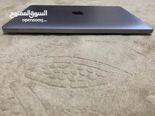  16 جهاز لاب توب ماك بوك آير  2020 ..