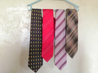  2 ربطة عنق بنص ديناااااار فقط