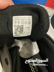  6 شوز رياضه اديدس عدد 2  كحلي / اسود  جديد غير مستخدم  اصلي من الشركه مش copy
