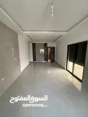  3 شقه مع روف في الياسمين