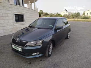  3 سكودا فابيا 2018 جير عادي متور 1000 تيربو بنزين قطارة بنزين كل 100 كيلو 50شيكل تقريباً