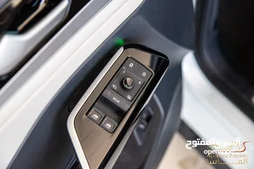  12 Volkswagen ID6 Crozz Pro 2022  السيارة مميزة جدا و قطعت مسافة 26,000 كيلو متر