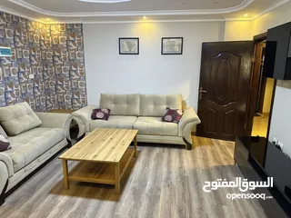  6 شقه مفروشه للايجار