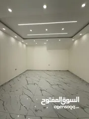  12 شقة شبه ارضي مع ترسات سوبر ديلوكس باجمل مناطق الجبيهة
