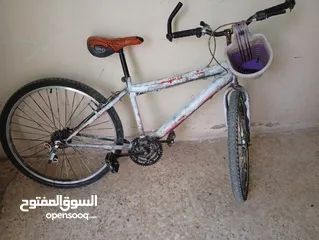  2 بسكليت 26 للبيع 7غيارات