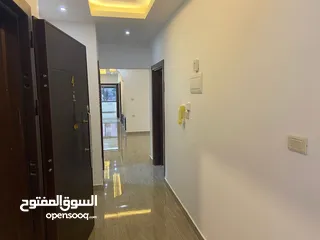  2 شقة سوبر ديلوكس من ثلاثة غرف نوم و ثلاثة حمامات مع تدفئة مركزية على الغاز