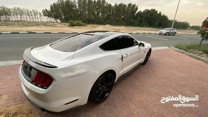  14 Ford Mustang GT 2019 V8 Engine