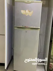  1 ثلاجة للبيع