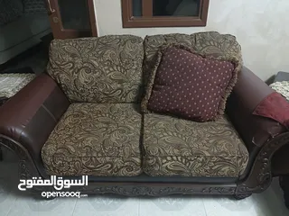  3 بدي ابيع طقم كنب الصالون (مستعمل )