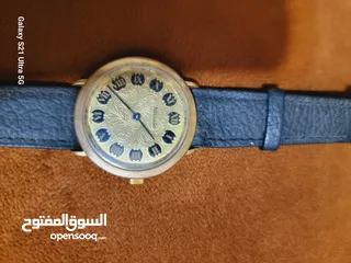  18 ساعات قديمه مخزنه