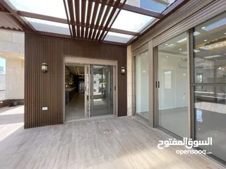  12 شقة طابقية (سكن خاص) للبيع بإطلالة (بانارومية) وجميلة جداً على السيتي مول وحدائق الحسين وقرب مكة مول