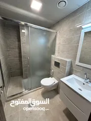  7 مكتب جديد للايجار رام الله تحتا