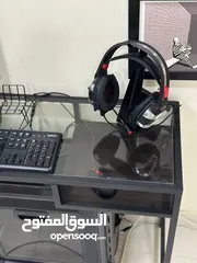  2 Vittsjo Laptop table from IKEA مكتب كومبيوتر