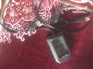  10 شبه جديدX box 360 مع كامل ملحقاته استعمال خفيف مع شاشة 32 بوصة