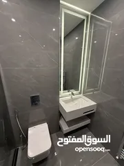  13 بالاقساط شقة طابق ارضي مساحة 200 م + 100 م ترس