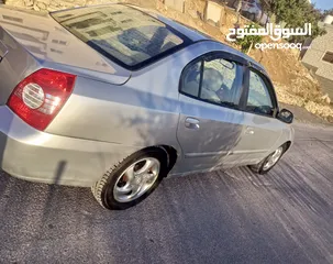  5 هونداي ألنترا 2006 للبيع  ترخيص وتأمين سنة  نظيفة من جميع النواحي لون فضي ( دهان الشركة )