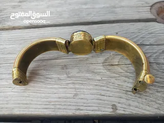  12 سواره نسائي. نحاس وحجر عقيق