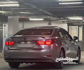  4 لكزس ES 300 h فل الفل بحاله ممتازه 2015