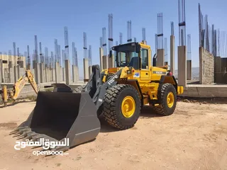  5 جرافه فولفو 120 سي