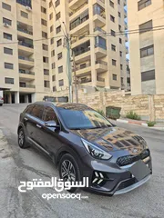 4 نيرو هايبرد 2021 ترخيص 2020