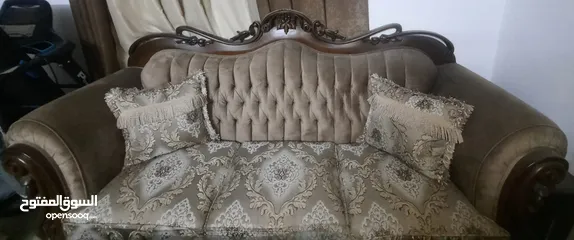  4 كنب مستعمل جديد لم يستخدم حالة اكثر من ممتاز اسفنج ضغط عالي بحالك الوكاله .