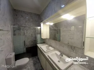  11 شقة غير مفروشة للإيجار 220م2 ( Property 18582 ) سنوي فقط