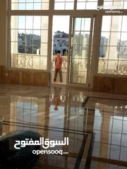  22 جلي وتلميع البلاط والرخام