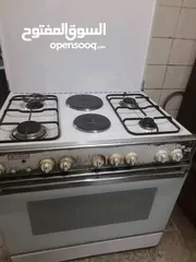  2 للبيع غاز ايطالي 6 عيون شغال 100% بسعر 40 دينار