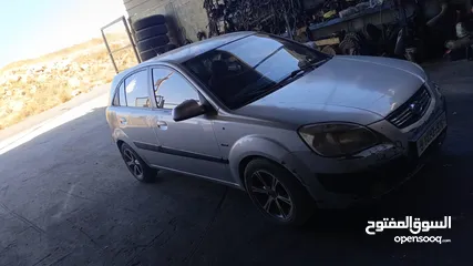  2 كيا برايد 2008
