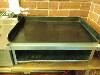  2 مقلى فلافل وجريل بلاطة وشيبسر