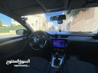  4 سكودا أكتافها