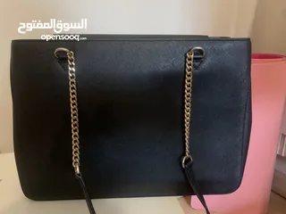  7 Dkny اصلية استعمال خفيف 3-4 مرات