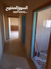  16 شقة طابقية