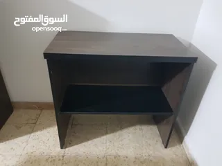  4 اثاث مكتب ضخم للبيع بسعر مميز