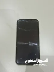  2 ايفون 11 حاله ممتازه