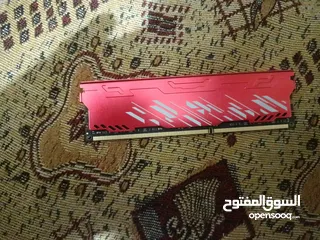  4 قطعه رام 8GB DDR3 غير مستعمل قابل لا بدل بي 8GB DDR4  قابل لا التفاوض