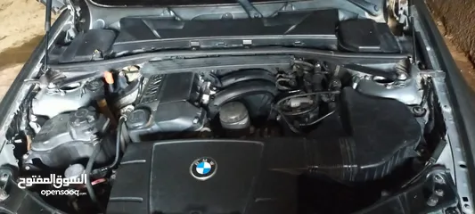  2 BMW 316i model 2011
