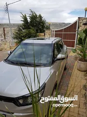  4 جيب تيفولي 2016 كوري أصل وكالة ماتور 1600 بنزين مع فتحة سقف