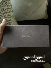  4 TOM FORD Sunglasses like new  نظارة TOM FORD للبيع بسعر مغري