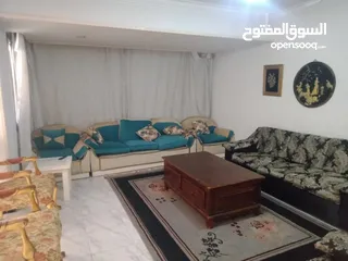  2 شقه مسجله للبيع علي البحر