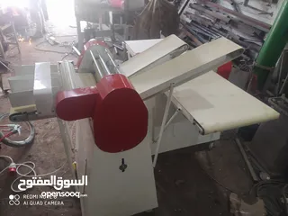  8 عده مخبز للبيع فرن ورقاقات وعجانه وقطاعه