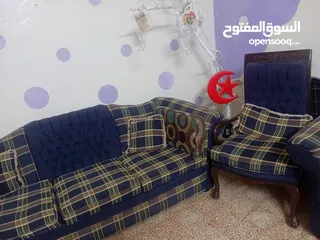  5 كنب للبيع بسعر مغري