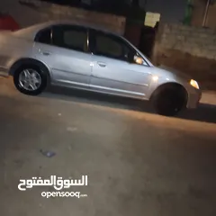  18 سيارة هوندا سفيك