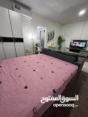  9 استديو رائع مفروش فرش كامل في مدينة الرياض مدخل خلفي