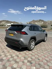  2 RAV4 XLEرقم واحد فورويل