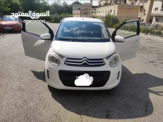  1 سيارة ستروين c1