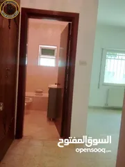  9 شقة أرضية مميزة للبيع في الرابية  - قرب كامبردج 190م مع حديقة وترسات بسعر مغري