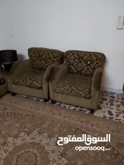  3 طقم كنب مستعمل بحالة ممتازه