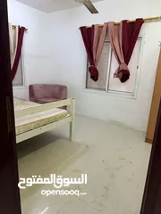  5 Flat for rent in shinas neer Nathaniel Bank in shinas souq more cleen for families