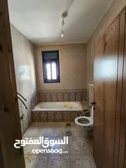  10 فلل للبيع في منطقة سردا